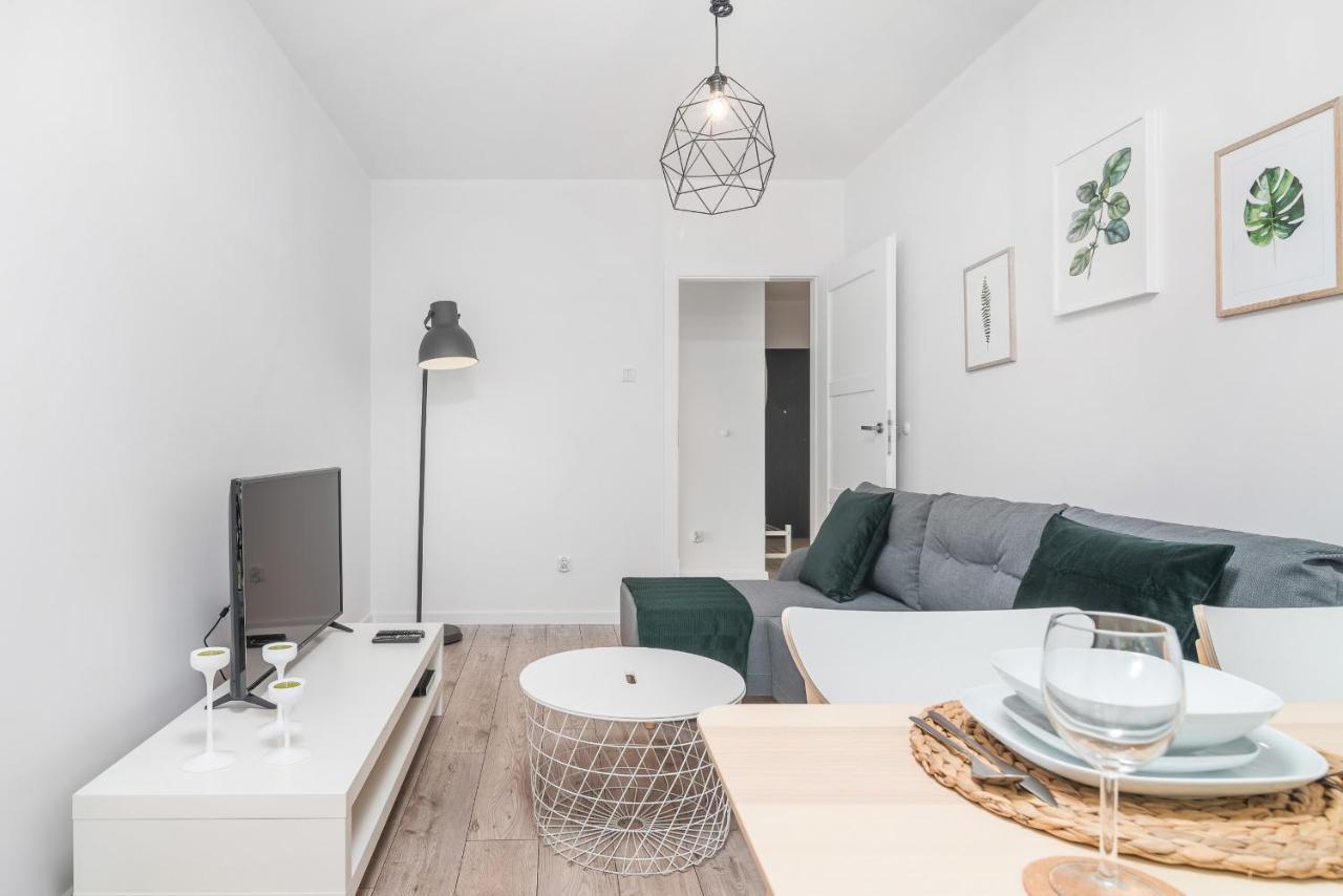 Botanic Gardens Apartment With Free Garage Wroclaw By Noclegi Renters Exterior photo
