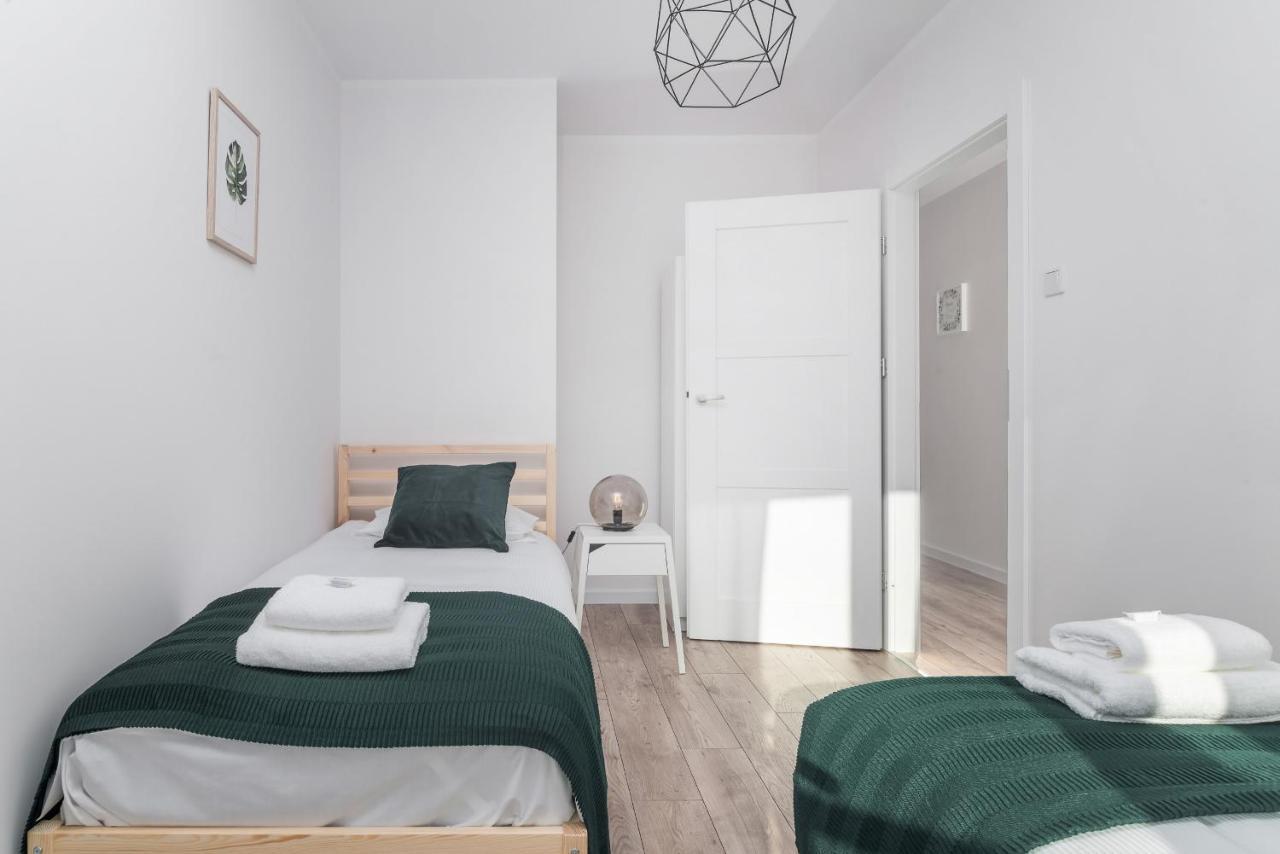Botanic Gardens Apartment With Free Garage Wroclaw By Noclegi Renters Exterior photo