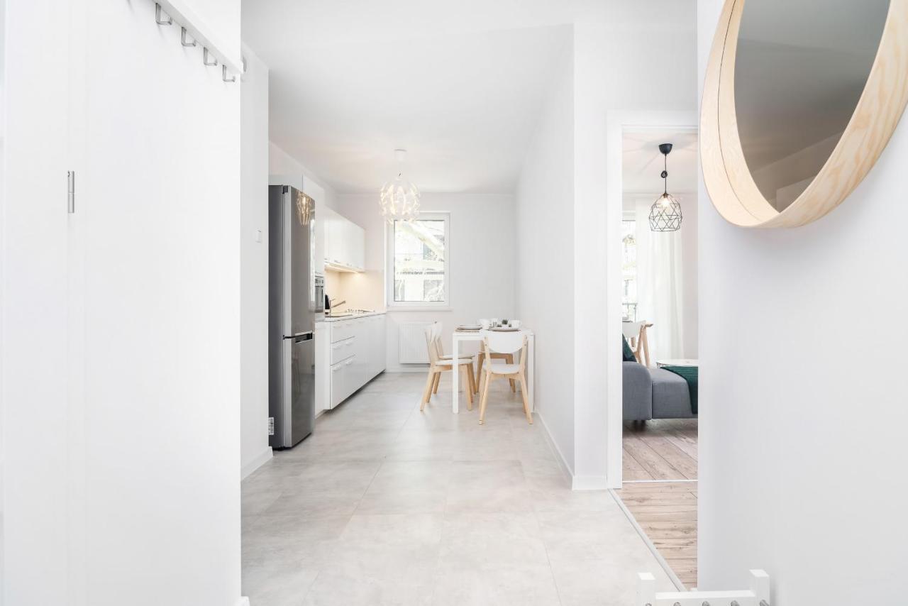 Botanic Gardens Apartment With Free Garage Wroclaw By Noclegi Renters Exterior photo