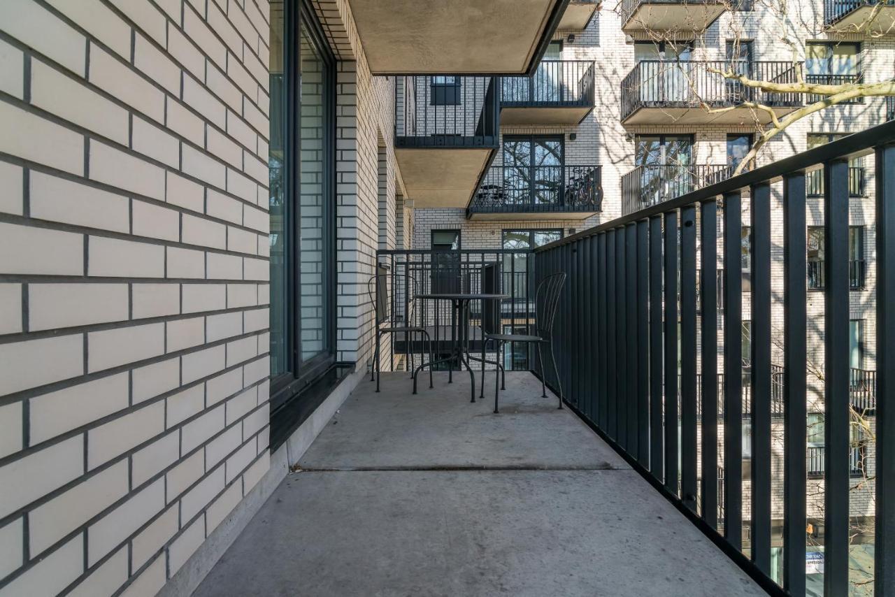 Botanic Gardens Apartment With Free Garage Wroclaw By Noclegi Renters Exterior photo