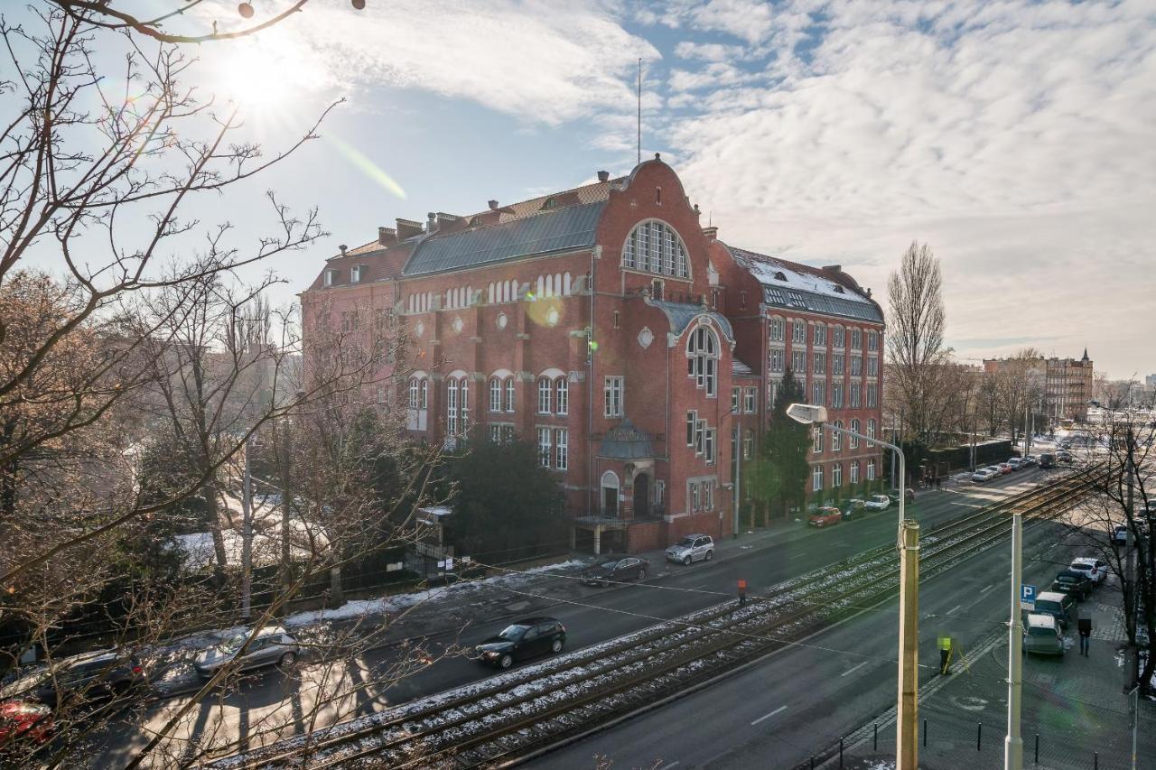 Botanic Gardens Apartment With Free Garage Wroclaw By Noclegi Renters Exterior photo