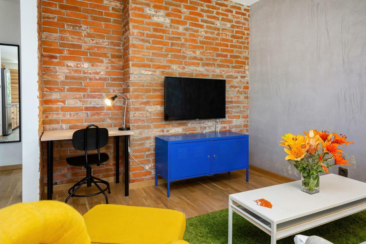 Botanic Gardens Apartment With Free Garage Wroclaw By Noclegi Renters Exterior photo