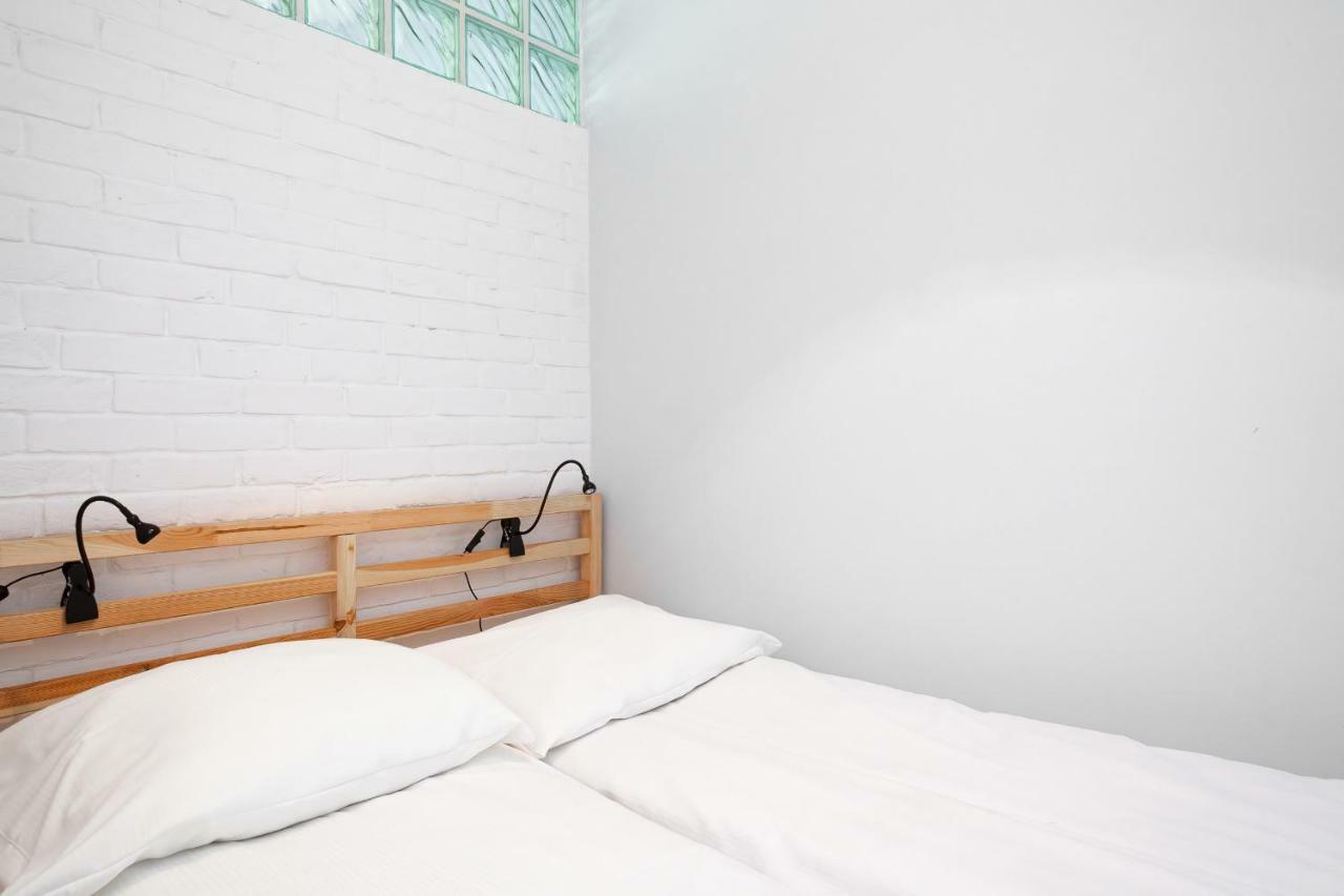 Botanic Gardens Apartment With Free Garage Wroclaw By Noclegi Renters Exterior photo