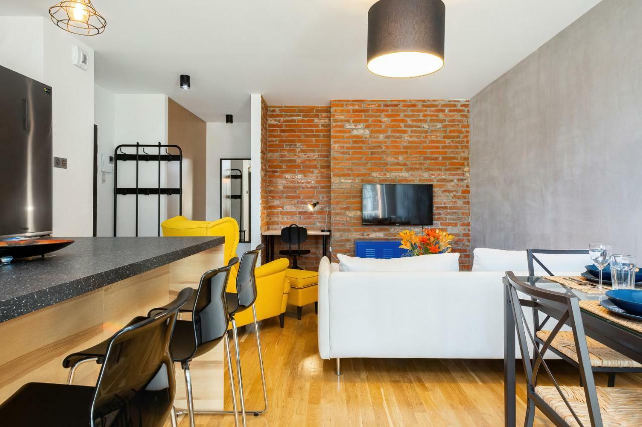 Botanic Gardens Apartment With Free Garage Wroclaw By Noclegi Renters Exterior photo